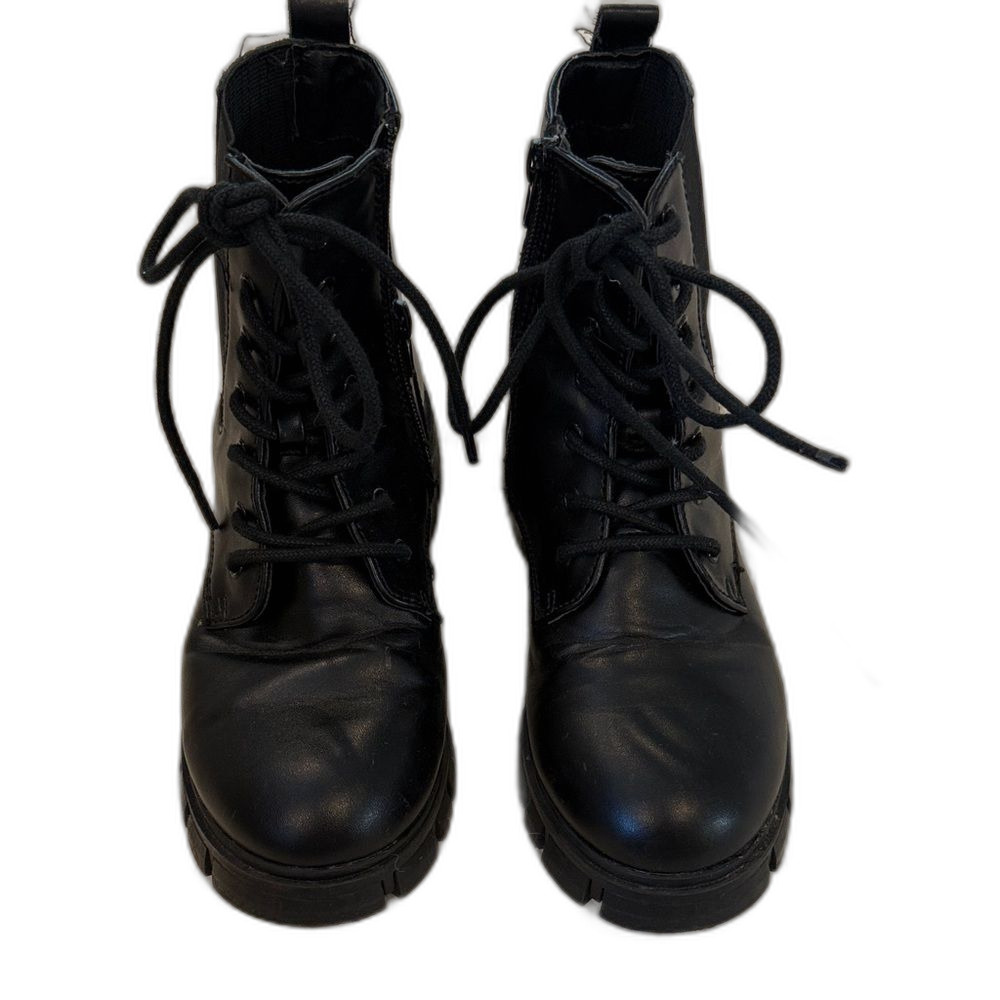 MIA girl’s combat boots. Size 4 - Picture 3 of 7
